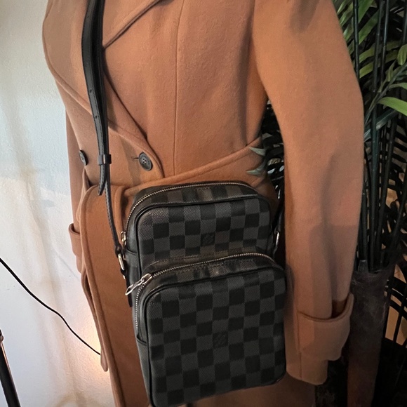 Louis Vuitton Damier Graphite Amazon - Picture 1 of 9